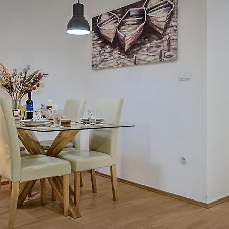 Brand New Apartment In City Center, Big Terrace Zagreb Buitenkant foto